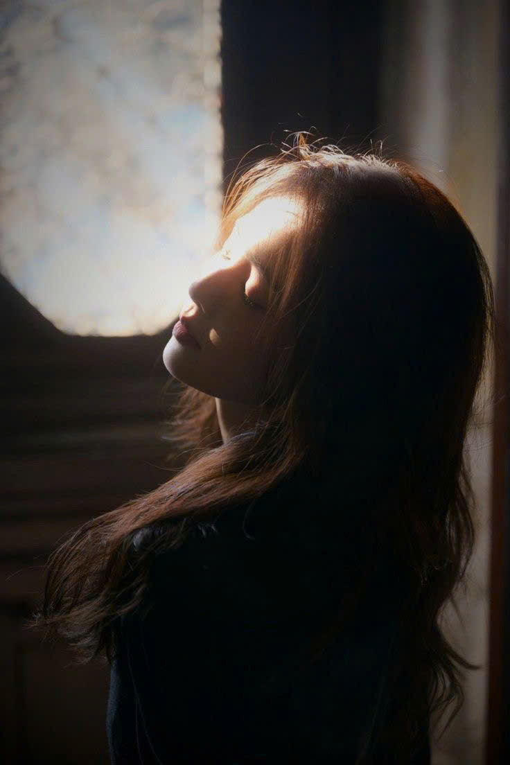 Lệ Rơi Trong Tro Tàn