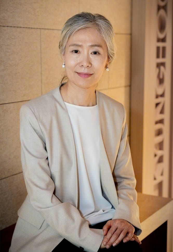 Chiếc Mặt Nạ Gia Đình