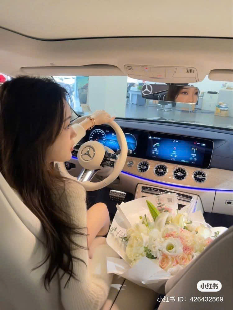 Tình Yêu Thật Sự Đến Muộn Nhưng Không Sai